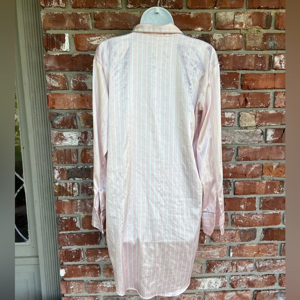 Victorias Secret button down gown size M - Picture 6 of 6